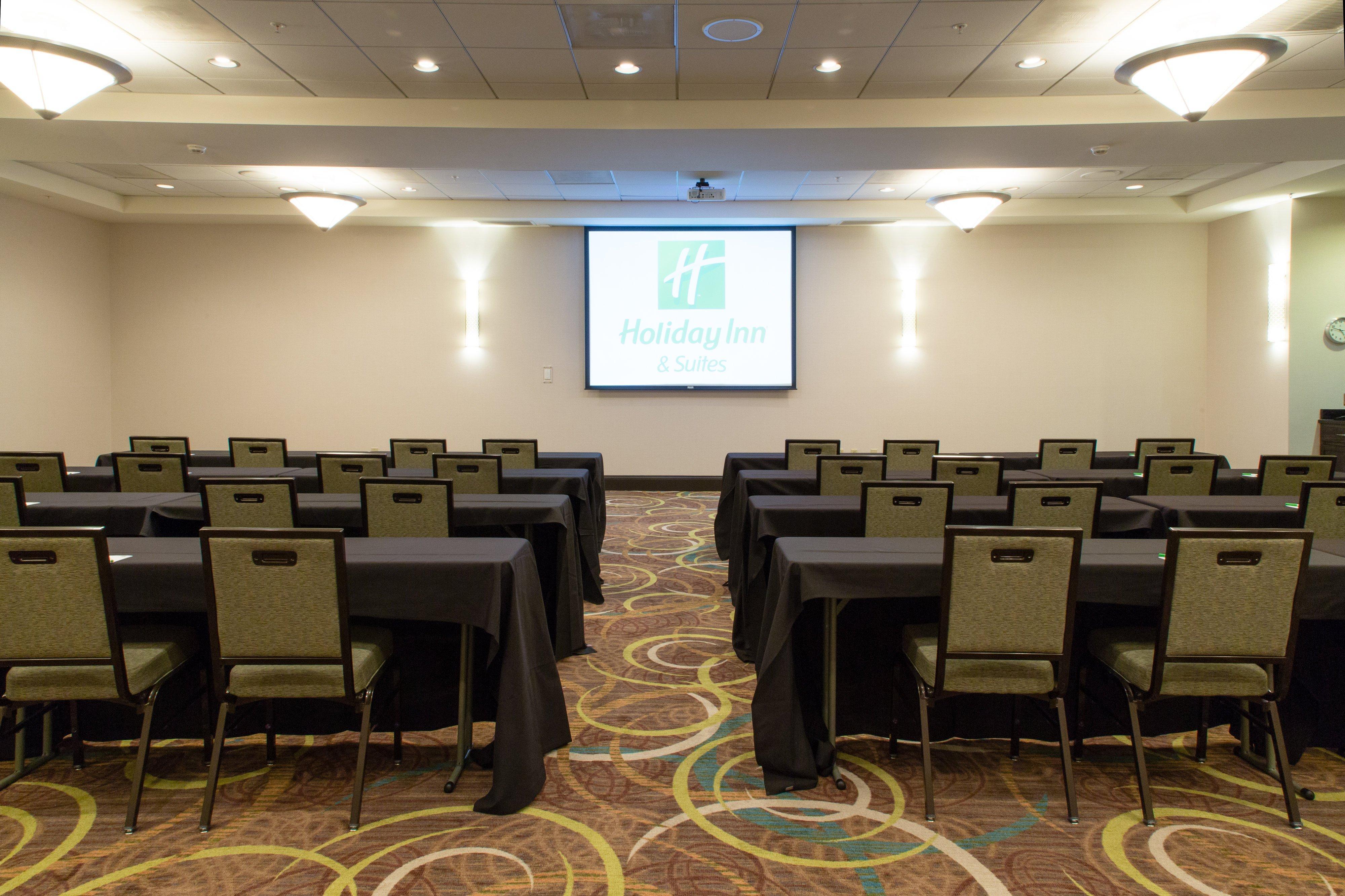 Holiday Inn Hotel & Suites Bloomington Airport By Ihg Exterior foto
