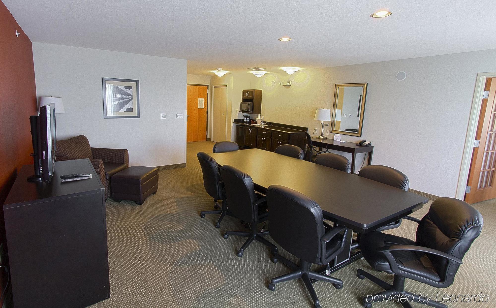 Holiday Inn Hotel & Suites Bloomington Airport By Ihg Exterior foto